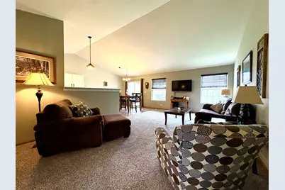 3150 Montrose Drive, Lake in the Hills, IL 60156 - Photo 5