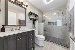 141 Village Creek Dr, Lake in the Hills, IL 60156 - Photo 15