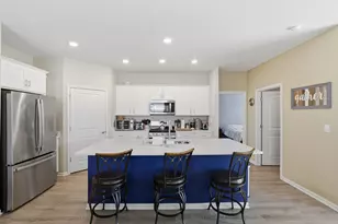 1155 Heritage Ct, Pingree Grove, IL 60140 - Photo 3