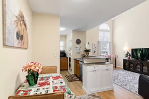 3214 Debra Dr, Island Lake, IL 60042 - Photo 7