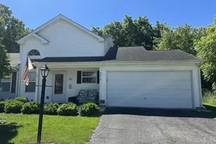 3214 Debra Dr, Island Lake, IL 60042 - Photo 1