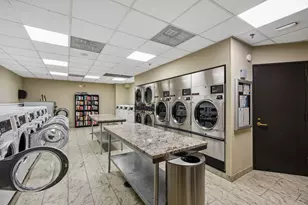 195 N Harbor Dr, Chicago, IL 60601 - Photo 35
