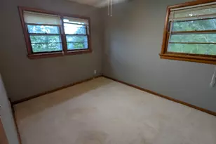 105 N 4th Ave, Sherrard, IL 61281 - Photo 9