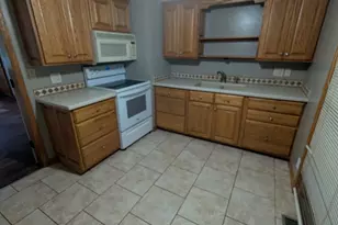 105 N 4th Ave, Sherrard, IL 61281 - Photo 13