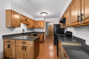 7800 W Foresthill Ln W, Palos Heights, IL 60463 - Photo 3