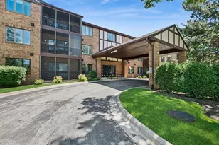 7800 W Foresthill Ln W, Palos Heights, IL 60463 - Photo 1