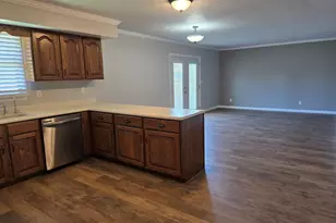 110 Grayson Rd, Eldorado, IL 62930 - Photo 13