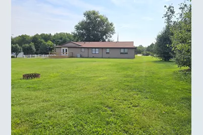110 Grayson Road, Eldorado, IL 62930 - Photo 3