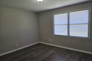 110 Grayson Rd, Eldorado, IL 62930 - Photo 27