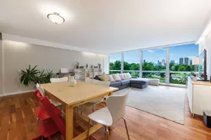 330 W Diversey Pkwy, Chicago, IL 60657 - Photo 3