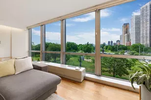 330 W Diversey Pkwy, Chicago, IL 60657 - Photo 5