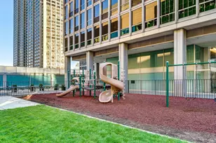 330 W Diversey Pkwy, Chicago, IL 60657 - Photo 23