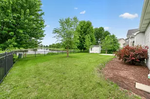 336 E Cloverlane Dr, Sycamore, IL 60178 - Photo 31
