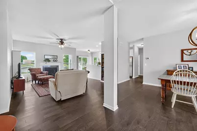 336 E Cloverlane Drive, Sycamore, IL 60178 - Photo 7