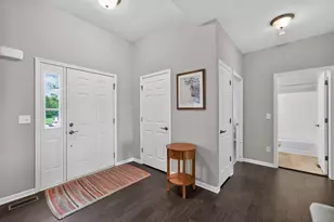 336 E Cloverlane Dr, Sycamore, IL 60178 - Photo 11