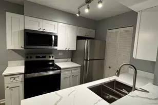 633 Virginia Rd, Crystal Lake, IL 60014 - Photo 5