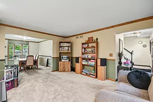 109 S Canyon Dr, Bolingbrook, IL 60490 - Photo 9