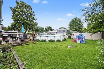 109 S Canyon Drive, Bolingbrook, IL 60490 - Photo 23