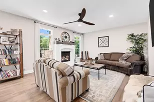 324 Turnberry Ln, Glen Ellyn, IL 60137 - Photo 5