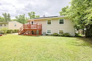 1412 Windsor Cir, Carpentersville, IL 60110 - Photo 23