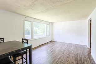 1412 Windsor Cir, Carpentersville, IL 60110 - Photo 5