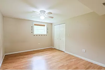 1412 Windsor Circle, Carpentersville, IL 60110 - Photo 21