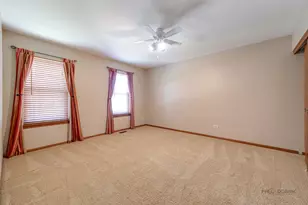 1889 McRae Ln, Mundelein, IL 60060 - Photo 31