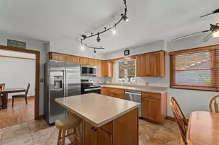 715 N Green St, McHenry, IL 60050 - Photo 9