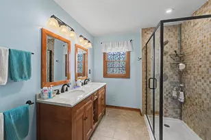 715 N Green St, McHenry, IL 60050 - Photo 15