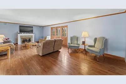 715 N Green Street, McHenry, IL 60050 - Photo 5