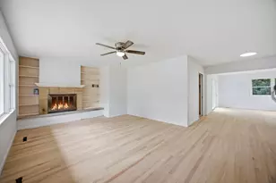 70 Mary Ln Ct, Crystal Lake, IL 60014 - Photo 5