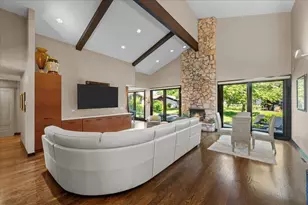 1426 Lorete Ln, Northbrook, IL 60062 - Photo 5