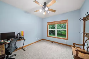 115 Pineridge Dr S, Oswego, IL 60543 - Photo 9