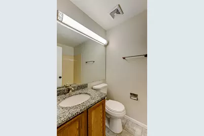 121 Heath Place, Westmont, IL 60559 - Photo 21
