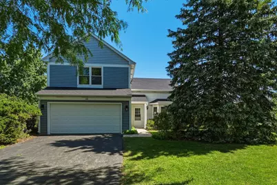 121 Heath Place, Westmont, IL 60559 - Photo 1
