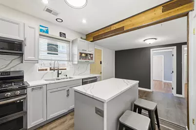 5523 N Neenah Avenue, Chicago, IL 60656 - Photo 21