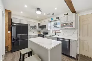 5523 N Neenah Ave, Chicago, IL 60656 - Photo 19