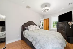 5523 N Neenah Ave, Chicago, IL 60656 - Photo 9