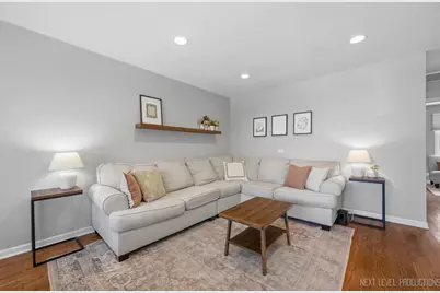 27W403 Melrose Lane, Winfield, IL 60190 - Photo 9