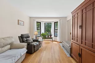 2009 Keeney St, Evanston, IL 60202 - Photo 3
