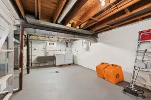2009 Keeney St, Evanston, IL 60202 - Photo 15