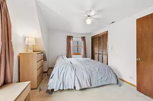 2009 Keeney St, Evanston, IL 60202 - Photo 13