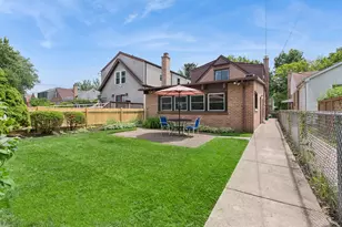 2009 Keeney St, Evanston, IL 60202 - Photo 17