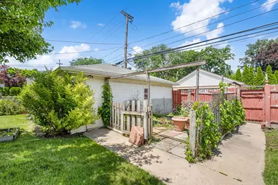 6209 N Caldwell Avenue, Chicago, IL 60646 - Photo 23