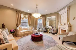 1919 S Prairie Ave, Chicago, IL 60616 - Photo 13