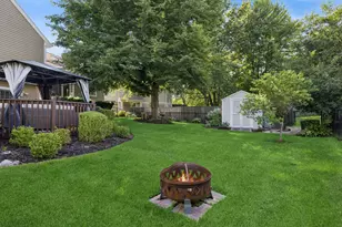 1464 Leeward Ct, Grayslake, IL 60030 - Photo 19