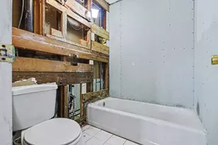 1424 Pine Grove Ave, Round Lake Beach, IL 60073 - Photo 11