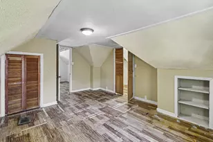 1424 Pine Grove Ave, Round Lake Beach, IL 60073 - Photo 9