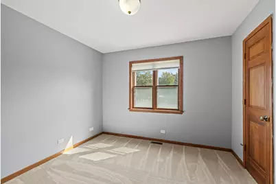 1300 Wolff Avenue, Elgin, IL 60123 - Photo 17