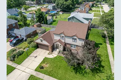 1300 Wolff Avenue, Elgin, IL 60123 - Photo 3